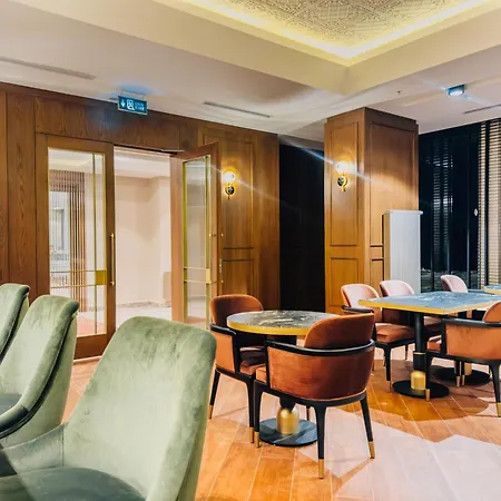 Hotel Liv